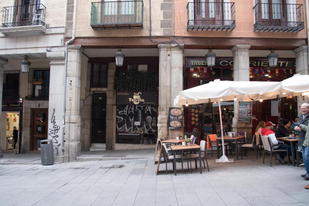Disfruta, En La Misma Plaza Mayor Bonito Y Amplio Madrid Bagian luar foto
